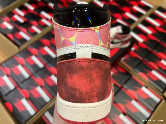 Rep DV1748-601 HIGH THE SPIDER-MAN ACROSS OG JORDAN 1 SPIDER-VERSE 0514